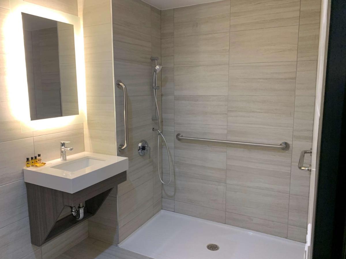 Best Western Plus Brooklyn-Prospect Park นิวยอร์ก ภายนอก รูปภาพ