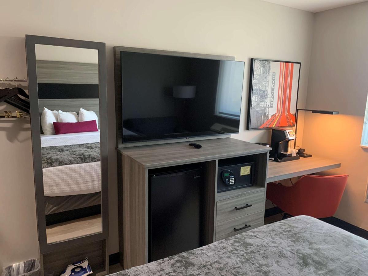 Best Western Plus Brooklyn-Prospect Park นิวยอร์ก ภายนอก รูปภาพ
